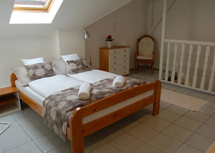 Rose Apartment